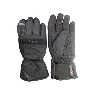 En nuestra tienda de accesorios para motos en Barcelona disponemos de varios modelos de guantes para moto de la marca Degend, tanto de invierno como de verano para que puedas elegir e ir seguro todo el año.
Entre nuestra gran variedad puedes encontrar: impermeables, con protección, largos y cortos, para carretera o ciudad.